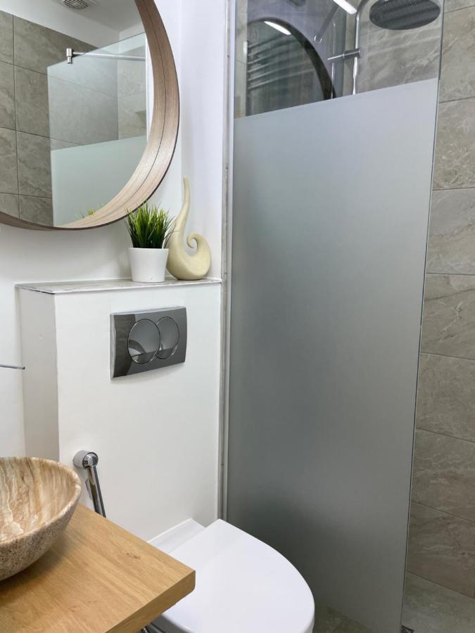 Metropole Apartments Studio City Бухарест Экстерьер фото